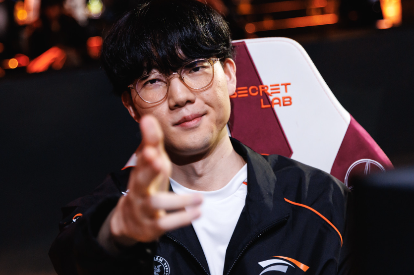 开云体育平台APP-关于TES翻盘MAD，Viper打出惊人五杀顶尖较量小组赛，让粉丝疯狂欢呼的信息