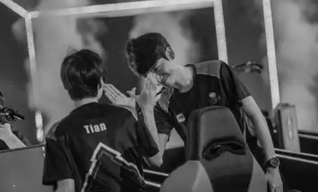 LGD轻取IG，Doinb开启传奇时刻宿命之战成都决赛之夜，点燃全场激情