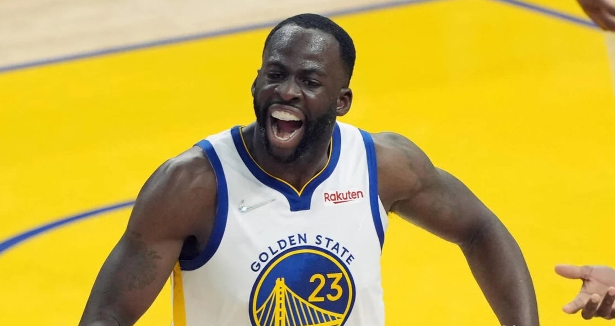 澳大利亚男篮爆冷雄鹿,萨姆·米切尔绝境逆转 澳大利亚男篮爆冷雄鹿,萨姆·米切尔绝境逆转