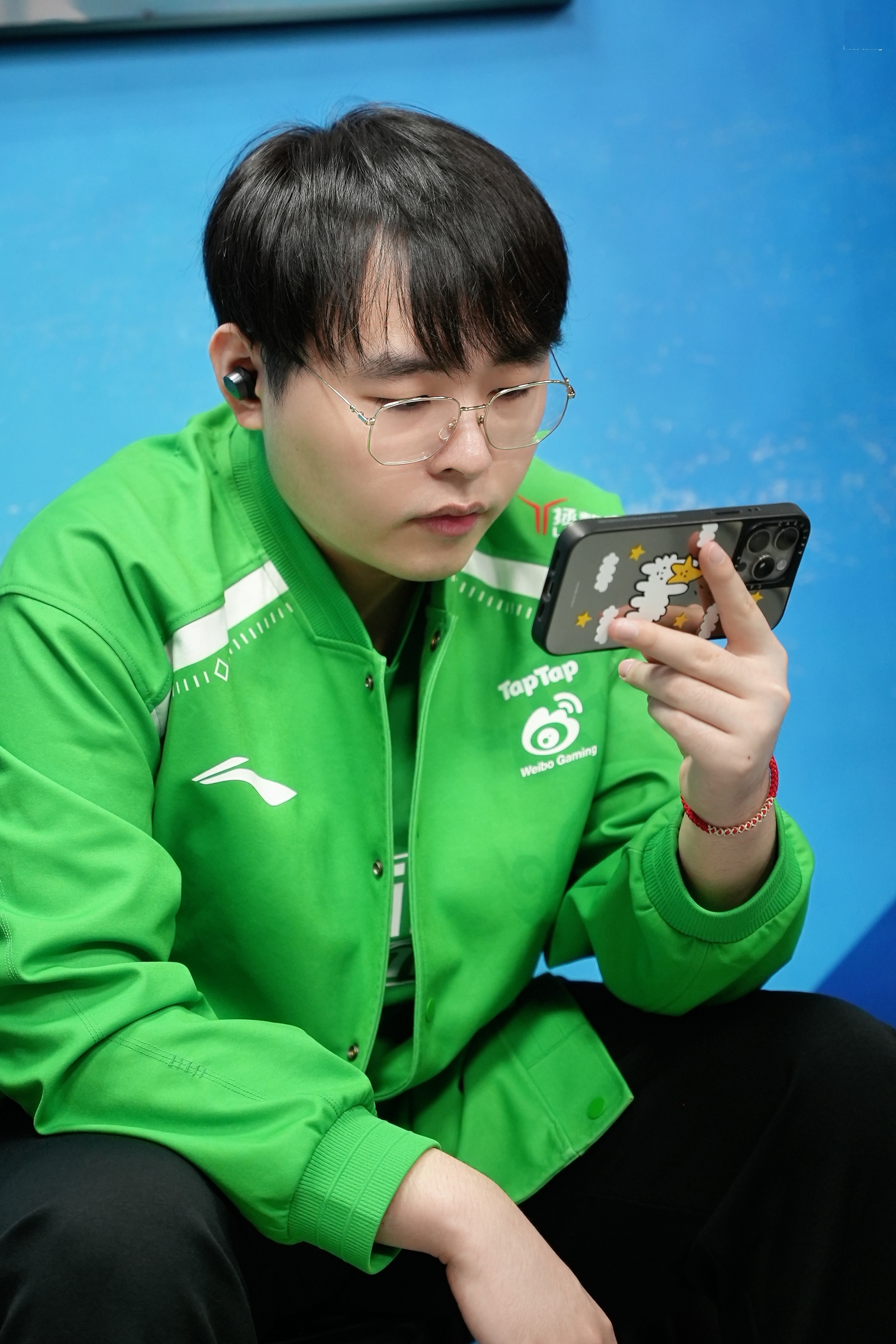 WBG险胜BRO，Perkz拿下关键大龙顶尖较量2025世界赛，成为赛场最大亮点的简单介绍