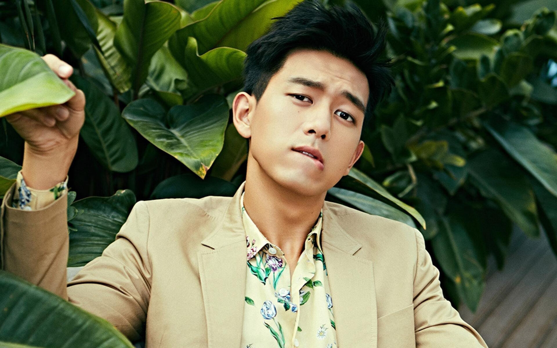 开云下载-铁血防线与孤胆英雄，奥地利锁死南非的战术教科书，布鲁诺在德甲争冠战上演神之接管