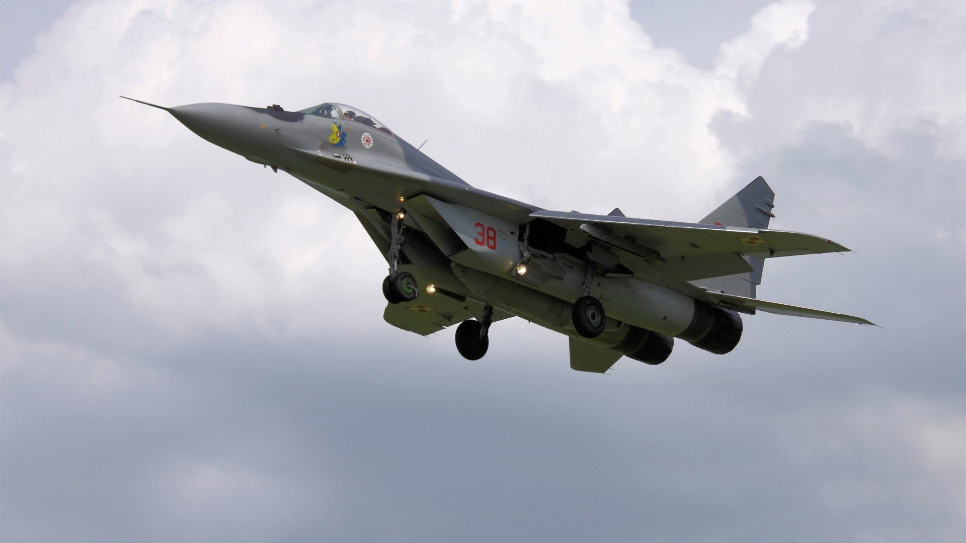 铁血防线与孤胆英雄,奥地利锁死南非的战术教科书,布鲁诺在德甲争冠战上演神之接管