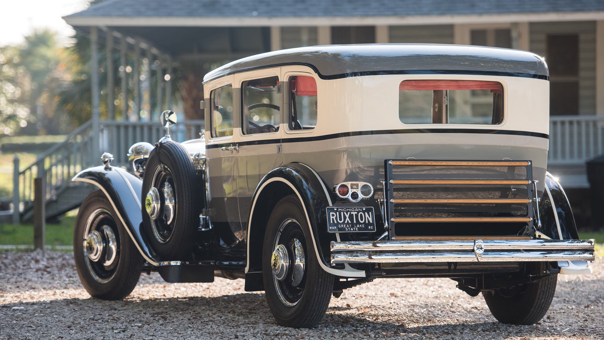 开云体育-黄蜂41分血洗老鹰！米切尔轰双里程碑之夜，一数据揭示蜕变关键