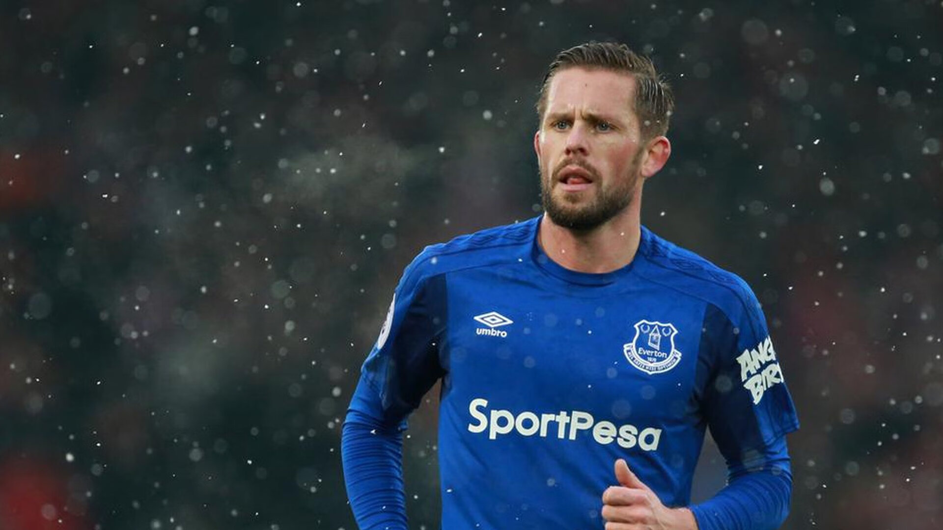 开云体育登录-布克杀疯了！无解三分雨提前打花北京 广厦复仇战孙铭徽缺阵无影响