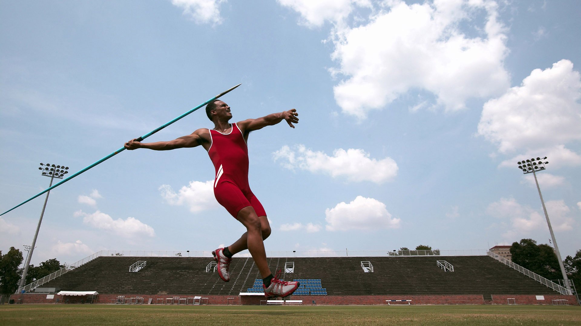 新王加冕！班凯罗镇压时代已至，骑士铁蹄无情碾碎纽约幻梦