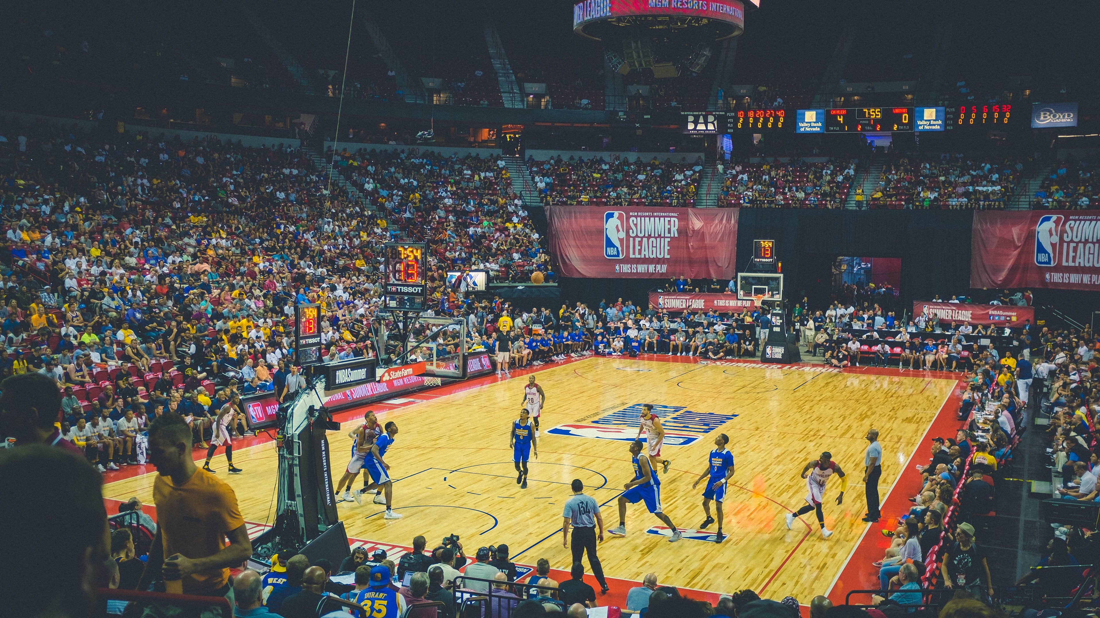 软脚虾变身关键先生！戈贝尔总决赛一战封神，曾遭全网群嘲的他如何完成救赎？